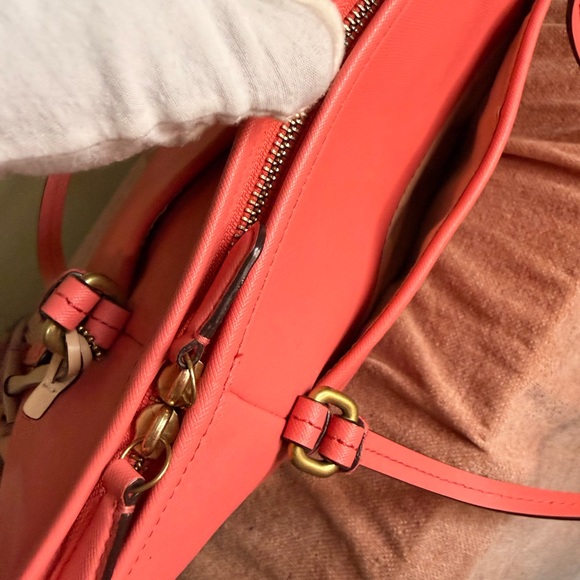 Coach Peyton Leather Jordan Double Zip Carryall tote/crossbody - Picture 8 of 16